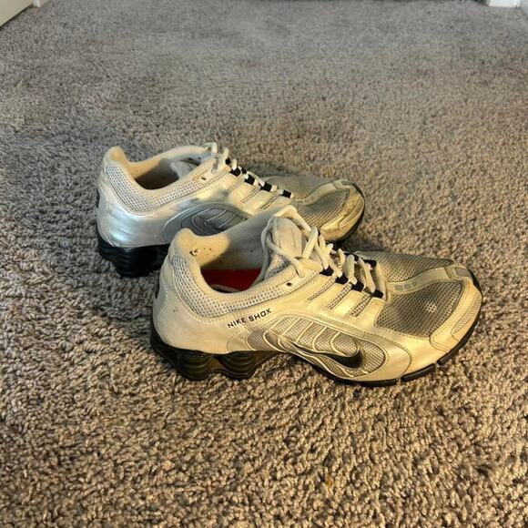 Silver and white nike - Picture 5 of 6